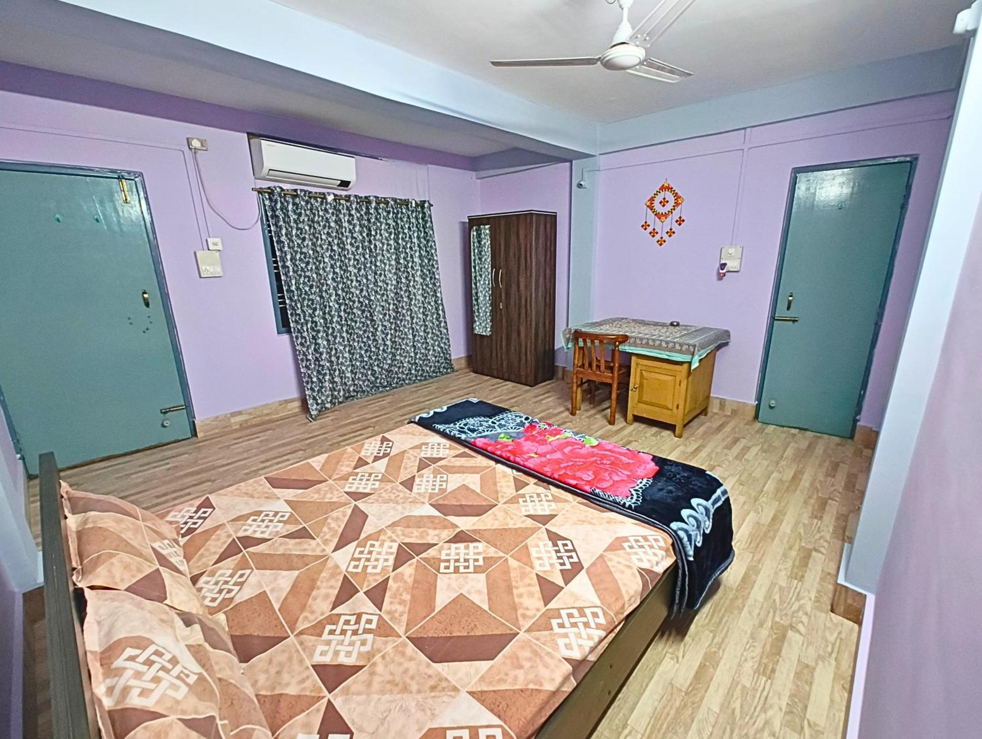 Taj Residency Holiday Homestay -Entire 1Bhk & 2Bhk Private Apartments -Call 767Ooo54Oo Jorhāt エクステリア 写真