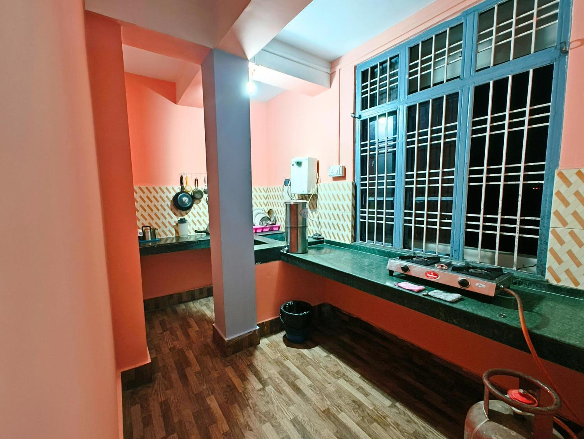 Taj Residency Holiday Homestay -Entire 1Bhk & 2Bhk Private Apartments -Call 767Ooo54Oo Jorhāt エクステリア 写真