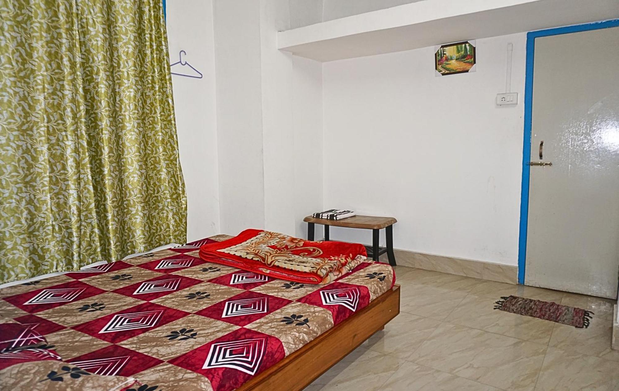 Taj Residency Holiday Homestay -Entire 1Bhk & 2Bhk Private Apartments -Call 767Ooo54Oo Jorhāt エクステリア 写真