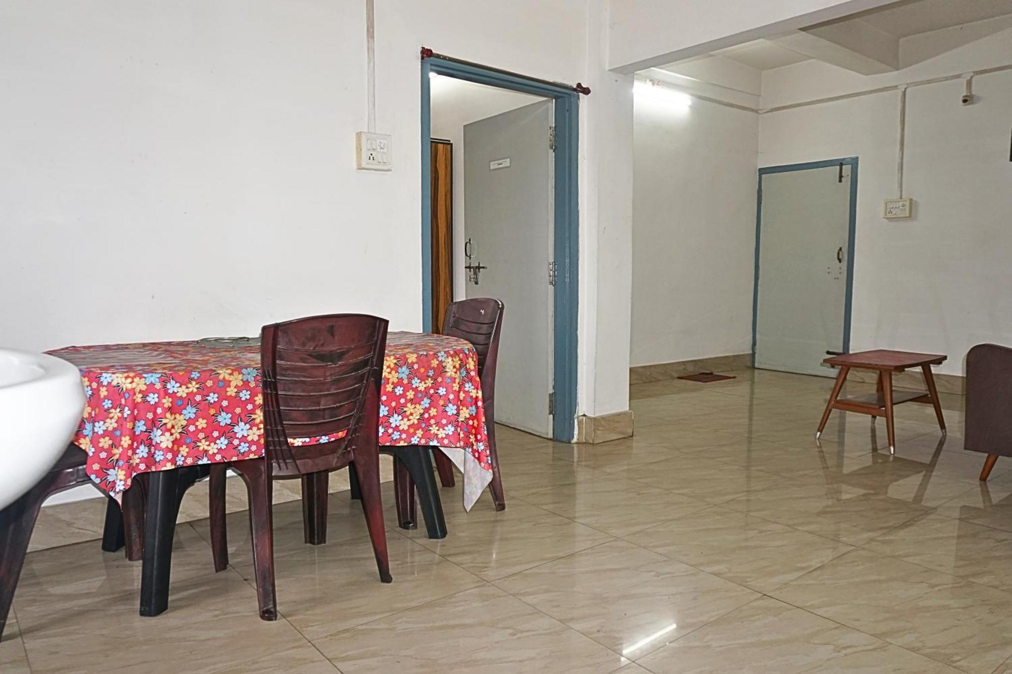 Taj Residency Holiday Homestay -Entire 1Bhk & 2Bhk Private Apartments -Call 767Ooo54Oo Jorhāt エクステリア 写真