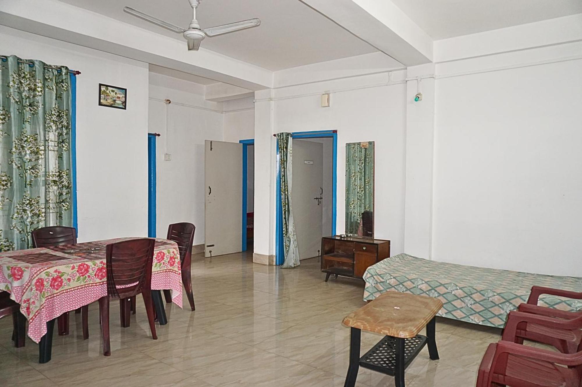 Taj Residency Holiday Homestay -Entire 1Bhk & 2Bhk Private Apartments -Call 767Ooo54Oo Jorhāt エクステリア 写真
