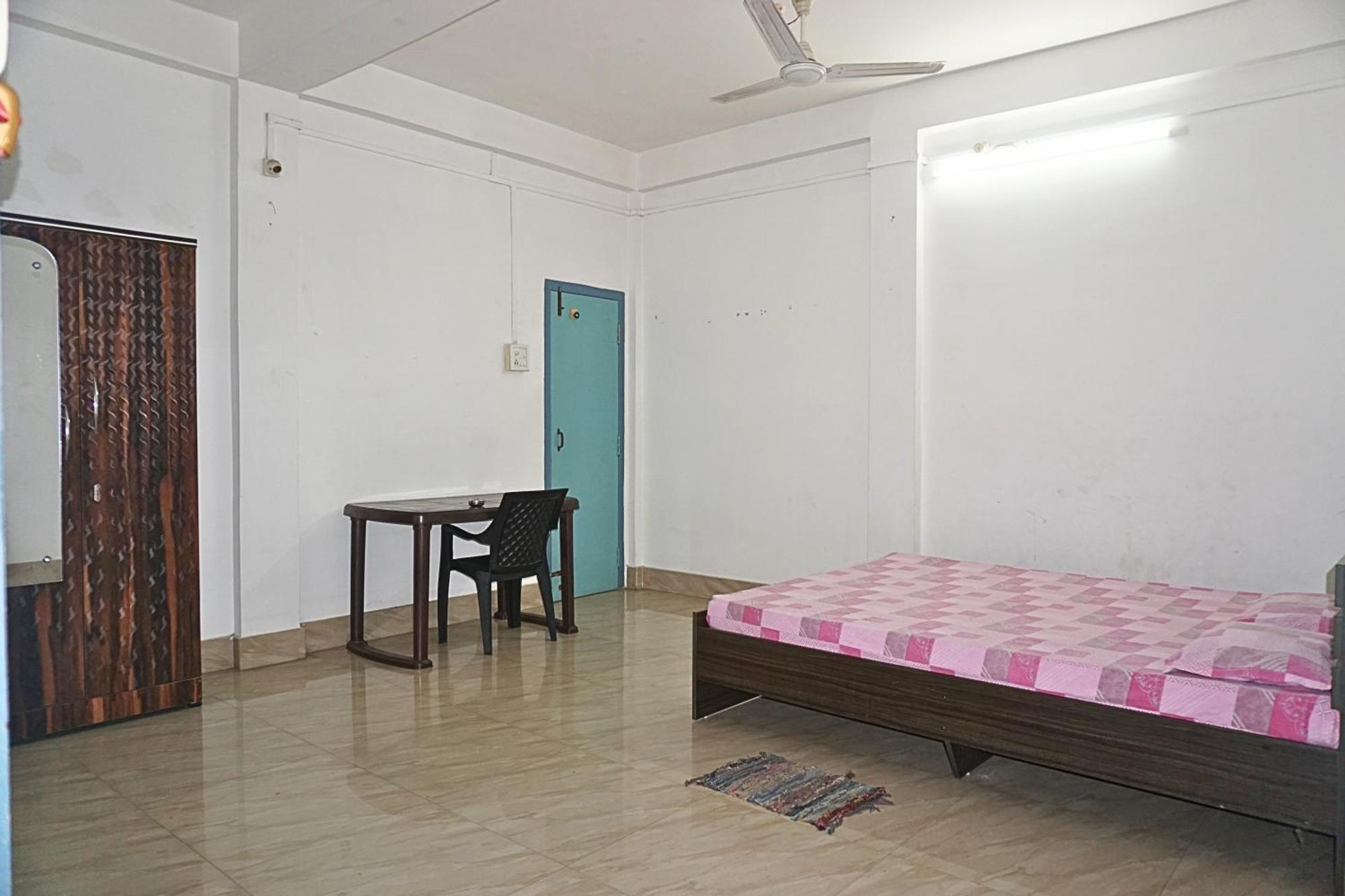 Taj Residency Holiday Homestay -Entire 1Bhk & 2Bhk Private Apartments -Call 767Ooo54Oo Jorhāt 部屋 写真